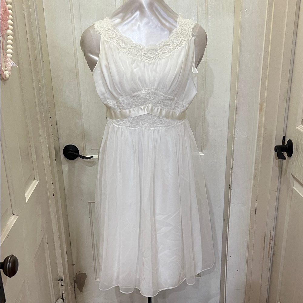 Vintage Elegant White Bridal Lingerie Set With Ni… - image 5